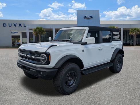 New 2025 Ford Bronco Outer Banks w/ Sasquatch Package image 7