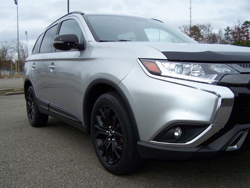 Used 2019 Mitsubishi Outlander LE image 33