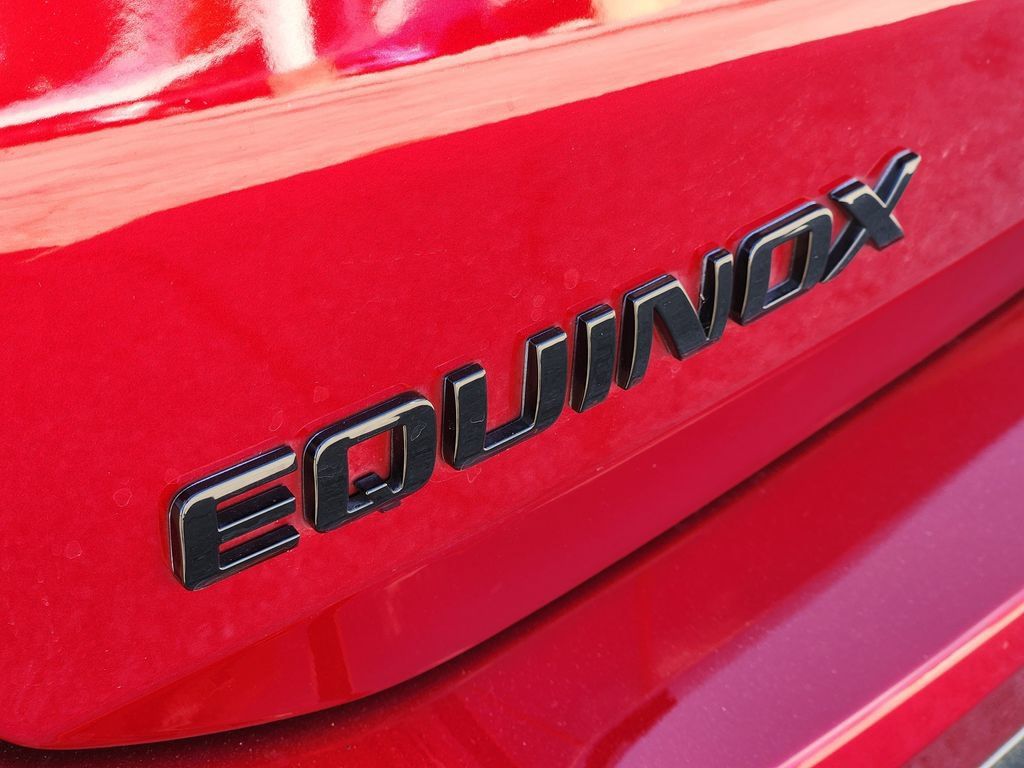 Certified 2023 Chevrolet Equinox RS FWD image 12
