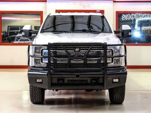 Used 2019 Ford F250 Lariat w/ Lariat Value Package image 9