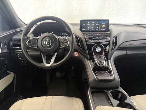 Used 2025 Acura RDX SH-AWD image 13
