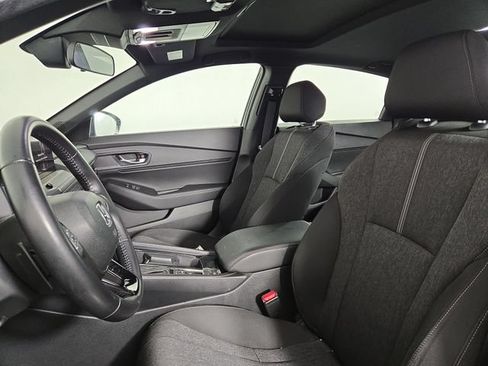 Used 2025 Honda Accord Sport image 13