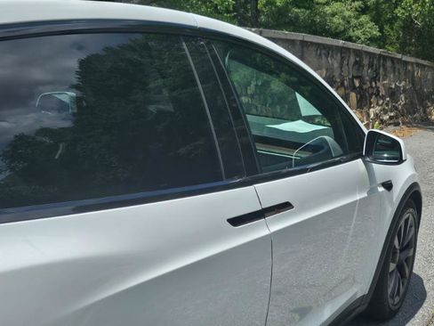 Used 2023 Tesla Model X AWD/4WD image 21