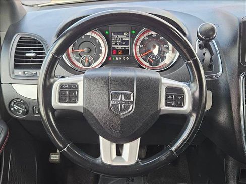 Used 2020 Dodge Grand Caravan GT FWD image 14