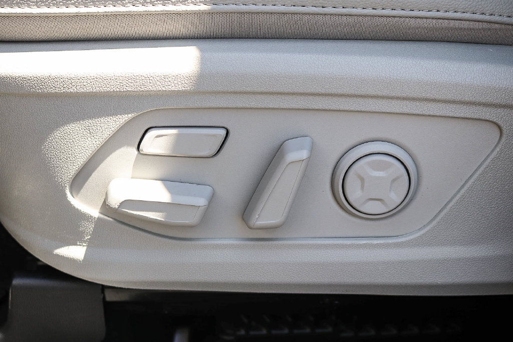 Certified 2025 Kia Sorento SX Prestige AWD/4WD image 21