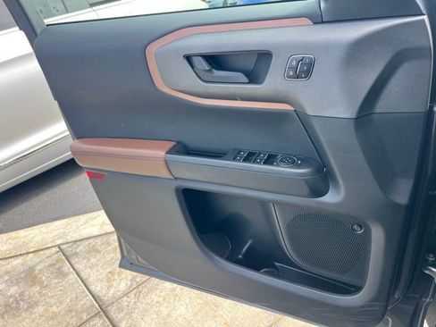 Used 2025 Ford Bronco Sport Outer Banks w/ Outer Banks Tech Package+ image 17