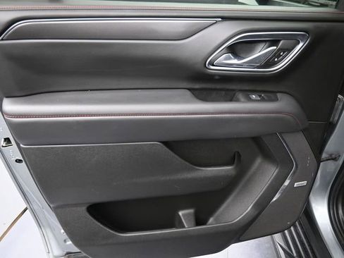 Used 2024 Chevrolet Suburban RST w/ Luxury Package image 30