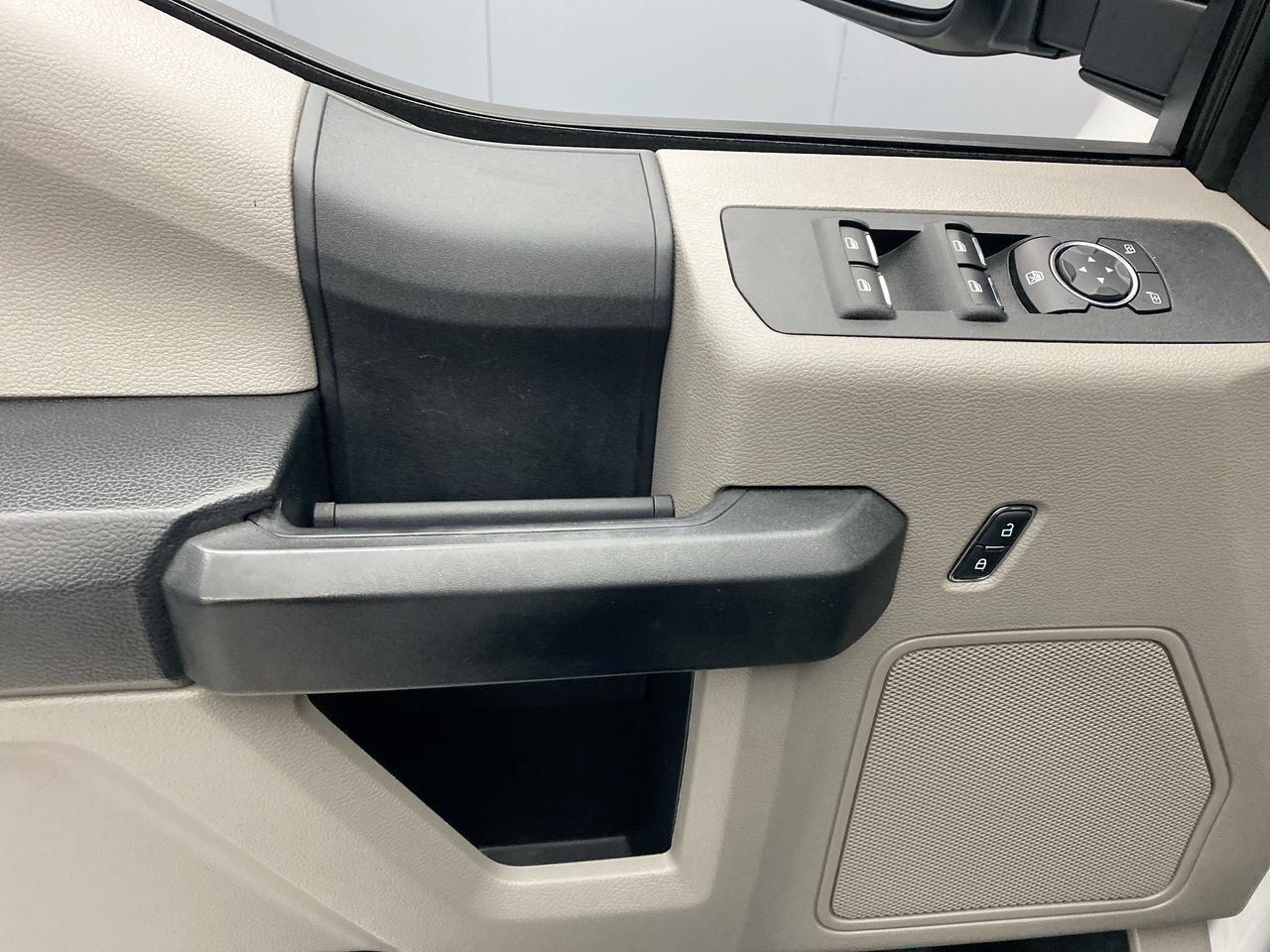 Used 2019 Ford F250 XL w/ STX Appearance Package AWD/4WD image 12