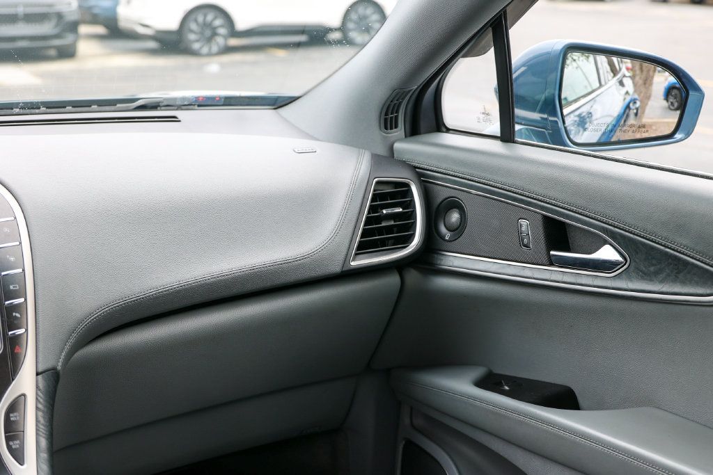Used 2019 Lincoln Nautilus Reserve AWD/4WD image 13