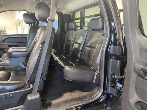 Used 2010 Chevrolet Silverado 2500 LTZ w/ LTZ Plus Package image 13