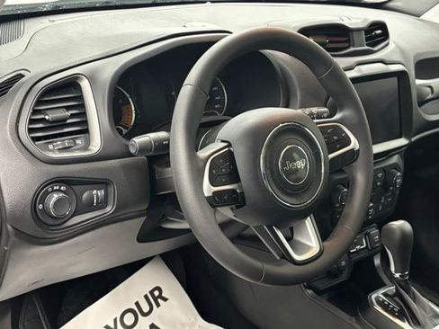 Used 2023 Jeep Renegade Latitude w/ Sun/Sound Group image 13