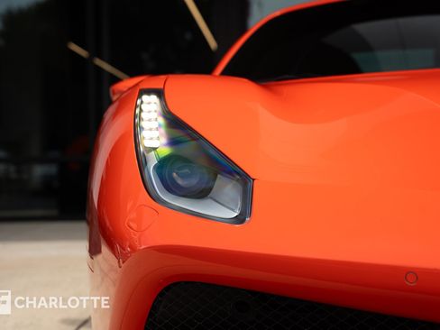 Used 2016 Ferrari 488 GTB RWD image 3