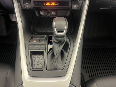 Certified 2025 Toyota RAV4 XLE Premium image 20