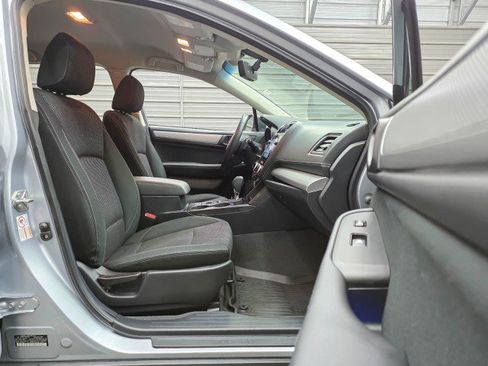 Used 2019 Subaru Outback 2.5i Premium AWD/4WD image 15