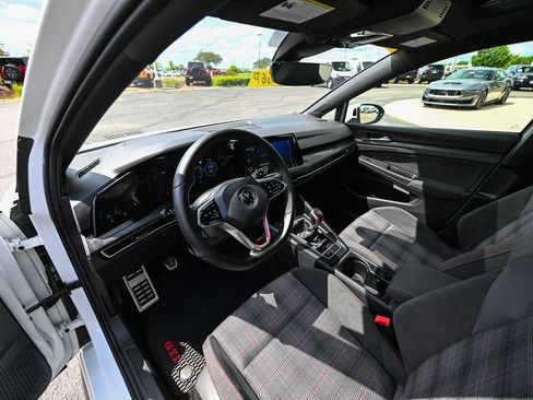 Used 2022 Volkswagen GTI SE FWD image 17
