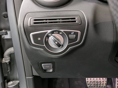 Used 2021 Mercedes-Benz GLC 43 AMG GLC 43 AMG image 20