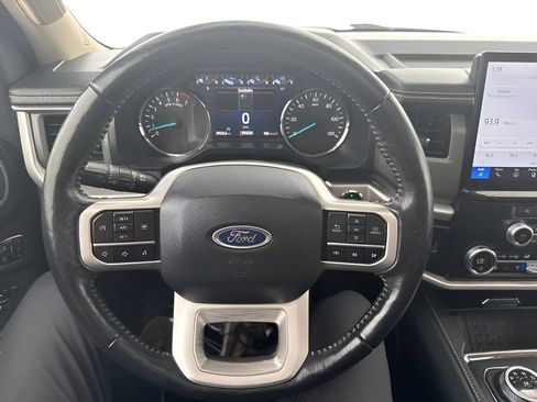 Used 2023 Ford Expedition XLT AWD/4WD image 17