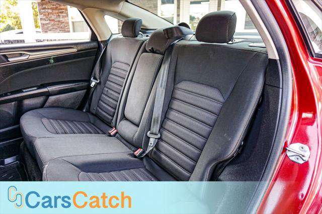 Used 2018 Ford Fusion SE w/ Fusion SE Technology Package FWD image 31