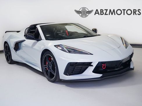 Used 2021 Chevrolet Corvette Stingray Premium Cpe w/ Z51 Performance Package image 1