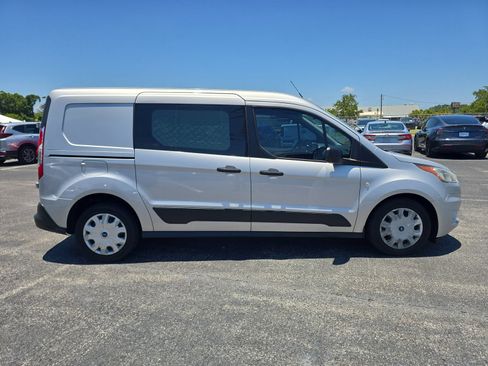 Used 2019 Ford Transit Connect XLT FWD image 3