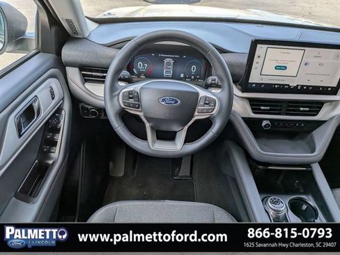 Certified 2025 Ford Explorer Active RWD image 17