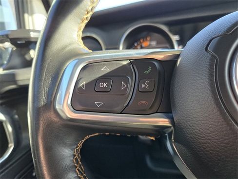 Used 2022 Jeep Wrangler Unlimited Sahara image 19