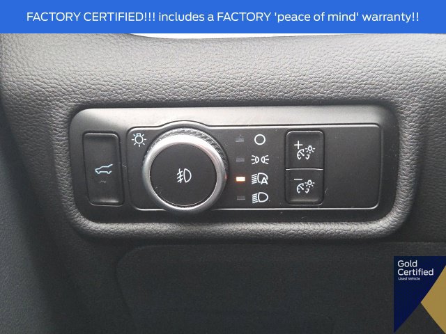 Used 2023 Ford Explorer XLT w/ Equipment Group 202A AWD/4WD image 30