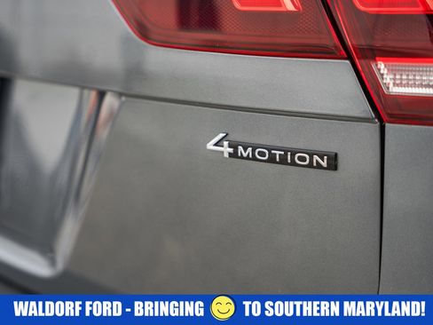 Used 2022 Volkswagen Tiguan SE image 7