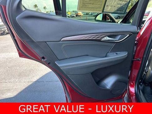 Used 2023 Buick Envision Avenir image 13