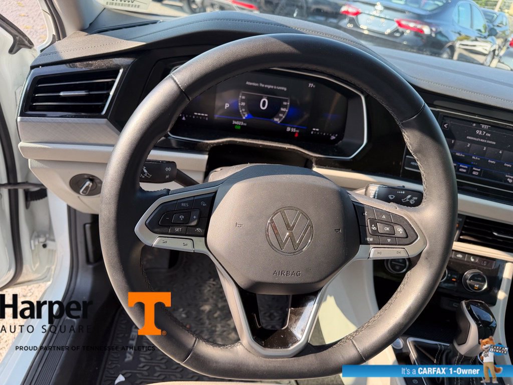 Used 2024 Volkswagen Jetta SE w/ Panoramic Sunroof Package FWD image 16