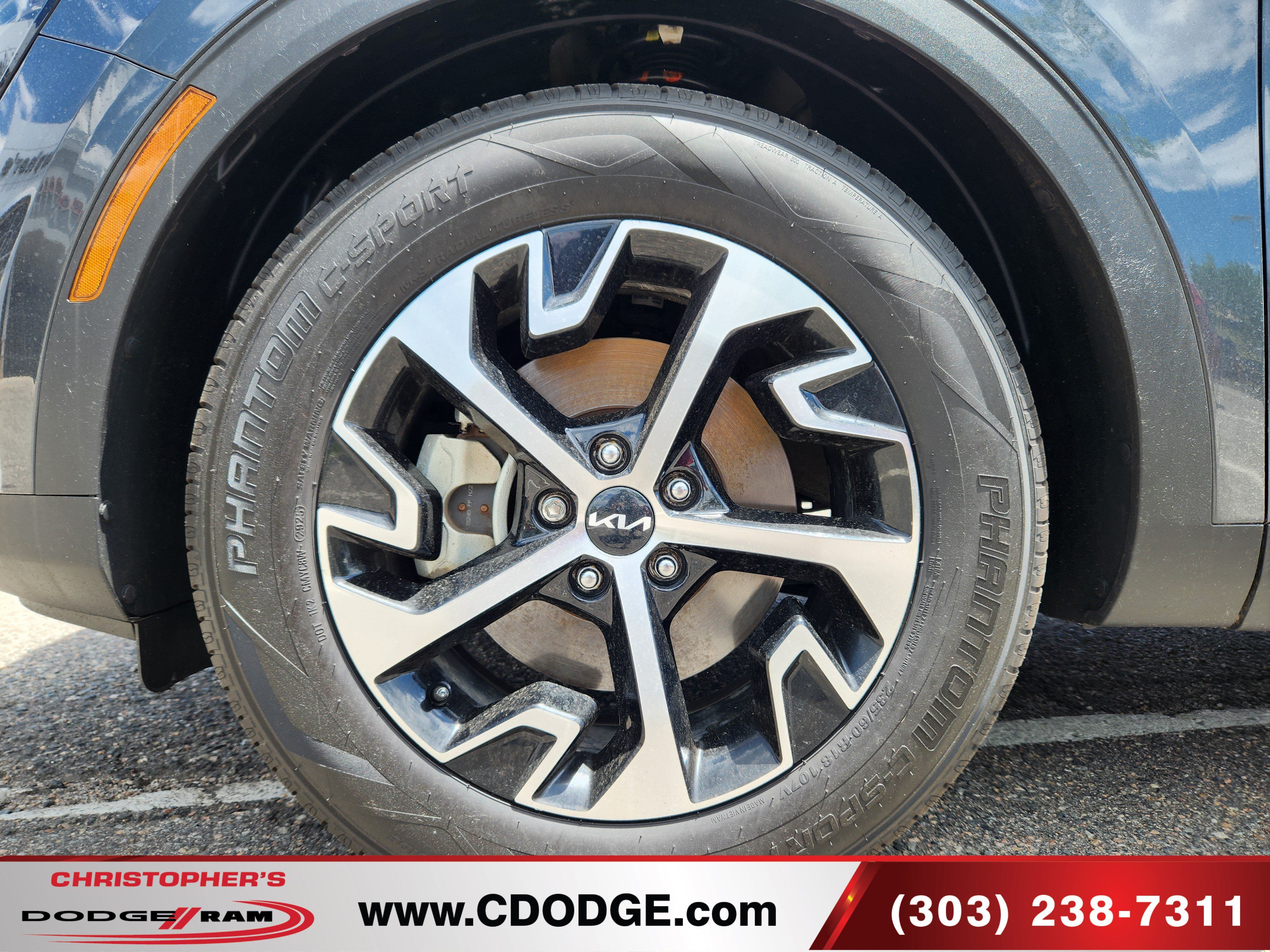 Used 2023 Kia Sportage EX FWD image 25