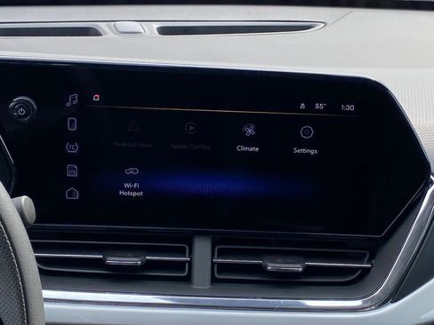 New 2026 Chevrolet Trax LT w/ Sunroof Package image 8