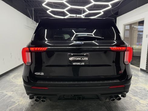 Used 2025 Ford Explorer ST image 9