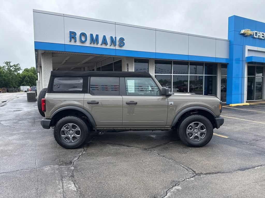 Used 2025 Ford Bronco Big Bend AWD/4WD image 2