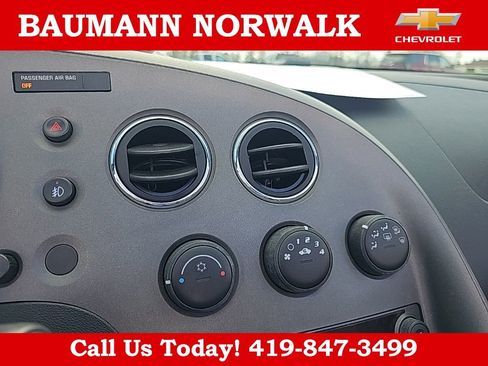 Used 2007 Pontiac Solstice Convertible w/ Premium Package image 35