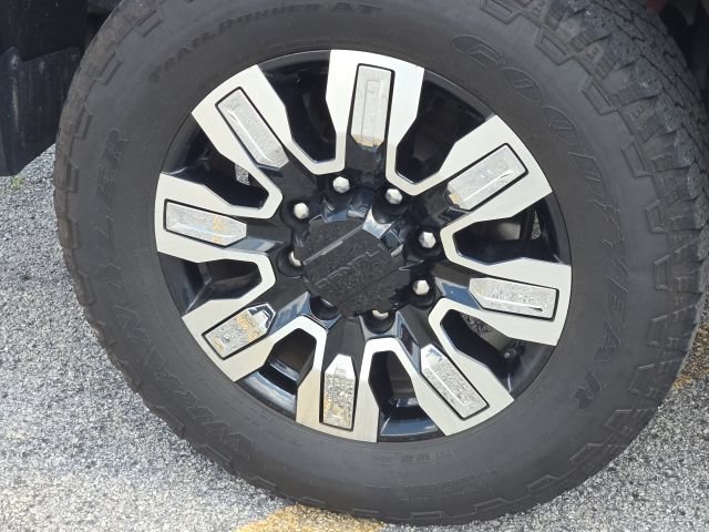 Used 2024 GMC Sierra 2500 Denali w/ Denali Reserve Package AWD/4WD image 12