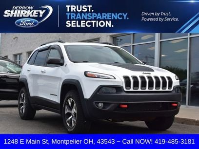 Used 2017 Jeep Cherokee Trailhawk w/ Comfort & Convenience Group