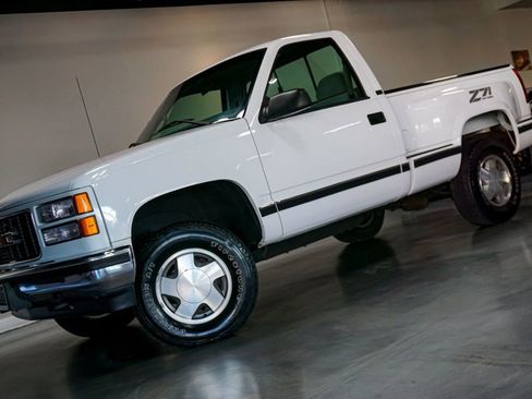 Used 1997 GMC Sierra 1500 4x4 Regular Cab w/ Marketing Option Pkg 3 image 27