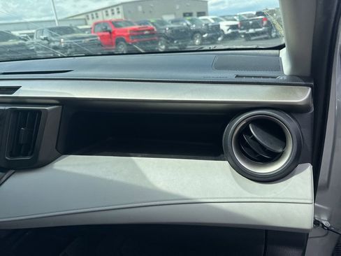 Used 2015 Toyota RAV4 LE image 20