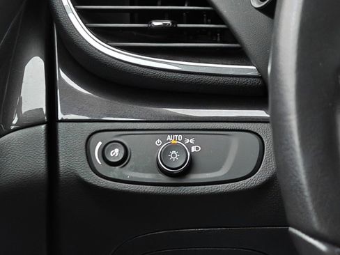 Certified 2022 Buick Encore Preferred w/ Safety Package image 23