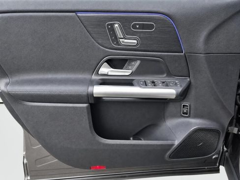 New 2026 Mercedes-Benz GLA 250 4MATIC image 33