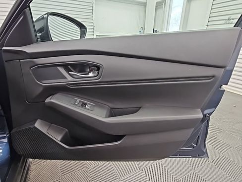 Used 2025 Honda Accord SE image 38