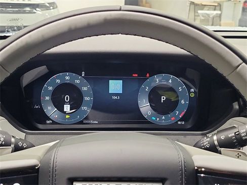 New 2026 Land Rover Range Rover Velar Dynamic SE image 27