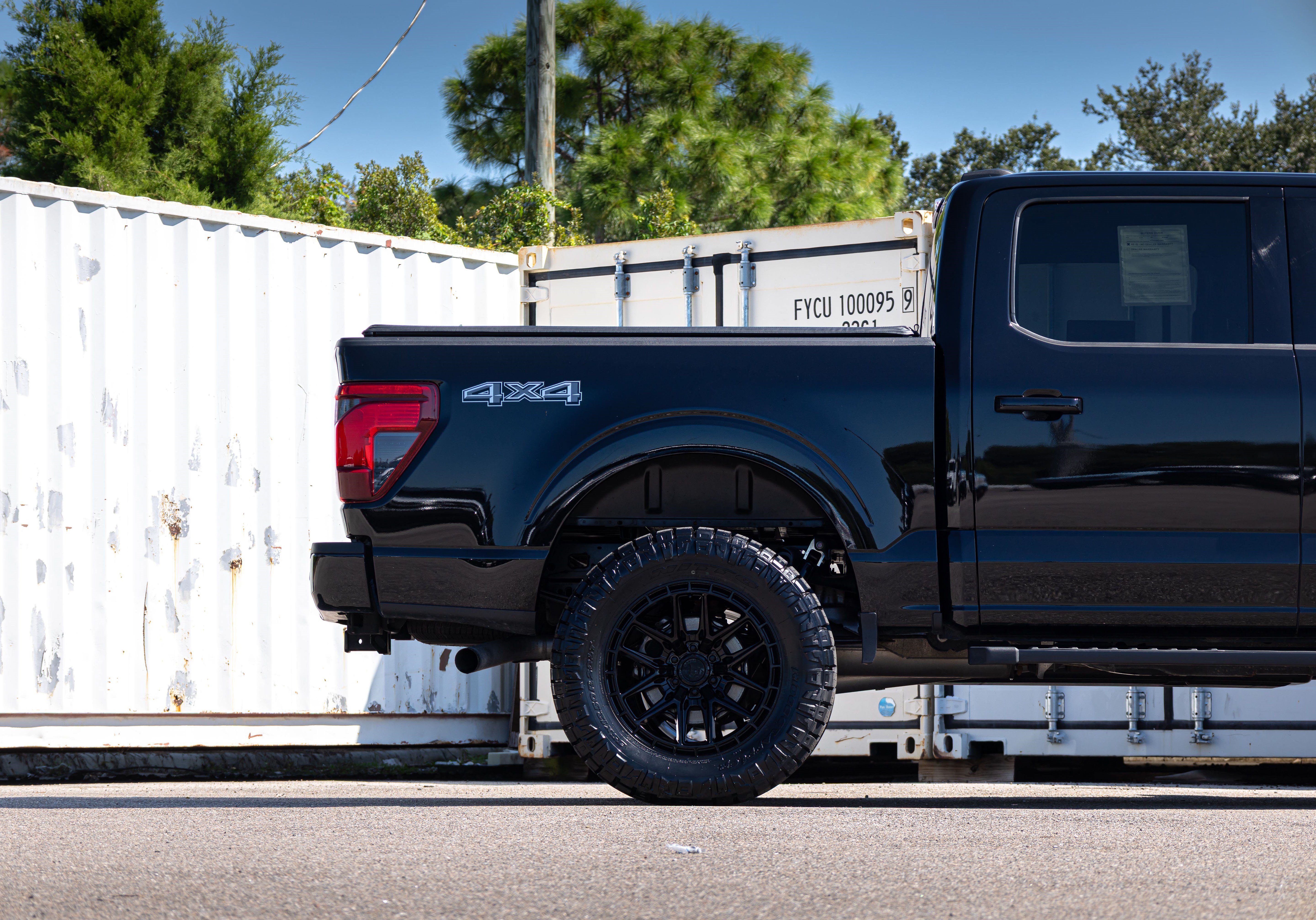 Used 2024 Ford F150 Platinum w/ FX4 Off-Road Package AWD/4WD image 27