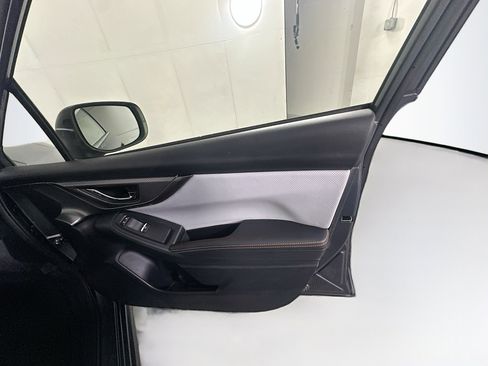 Used 2023 Subaru Crosstrek 2.5i Limited w/ Moonroof Package image 31