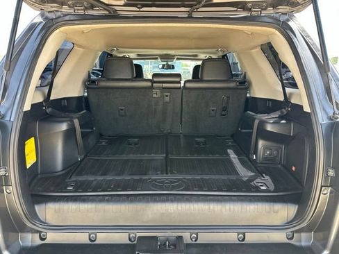 Used 2018 Toyota 4Runner Limited AWD/4WD image 17
