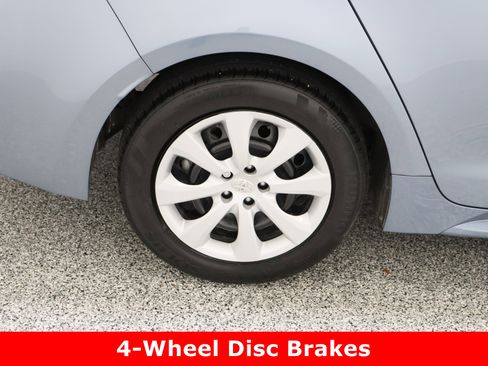 Used 2024 Toyota Corolla LE image 6