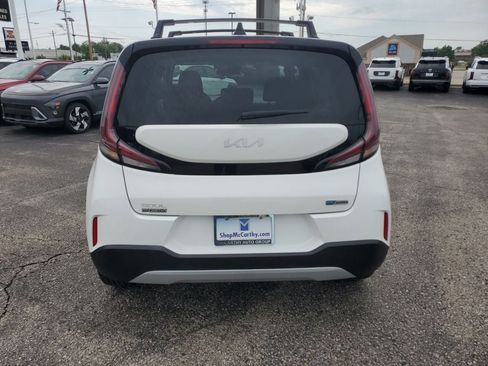 Used 2024 Kia Soul EX FWD image 8