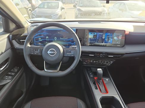 New 2026 Nissan Kicks SR w/ Cold Weather Package AWD/4WD image 13