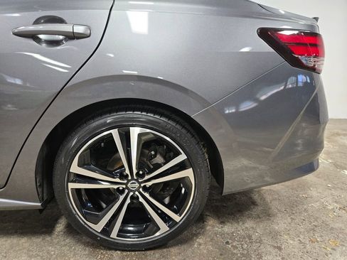 Used 2021 Nissan Sentra SR FWD image 56